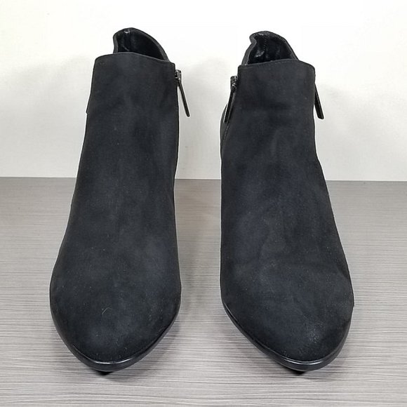 Aquatalia 'Dina' Weatherproof Suede Ankle Boot, Black, Womens Size 11 - Picture 2 of 10